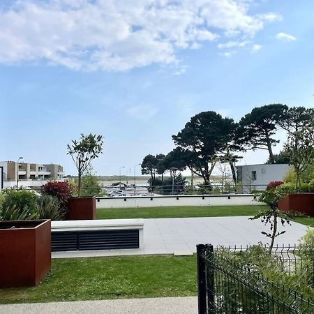 T2 De Standing Port Et Plages A Pieds 基代利普拉格 外观 照片